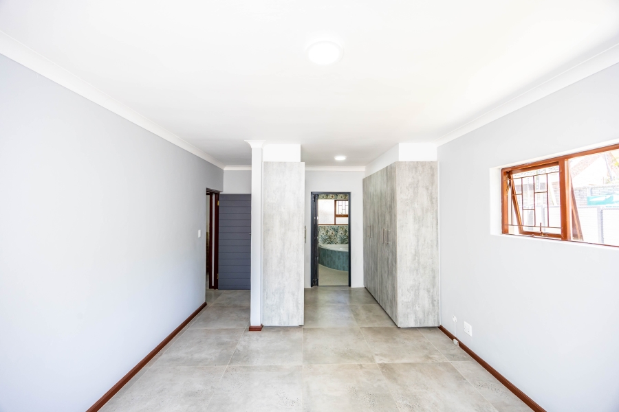 4 Bedroom Property for Sale in Blue Bend Eastern Cape